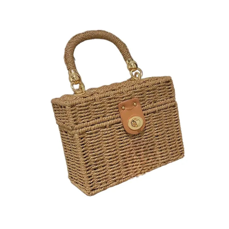 Bolso Caja de Paja con Cadena y Broche