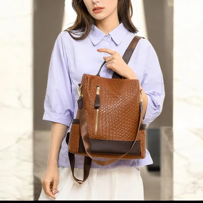 Bolso Mochila Universitaria de Cuero Café