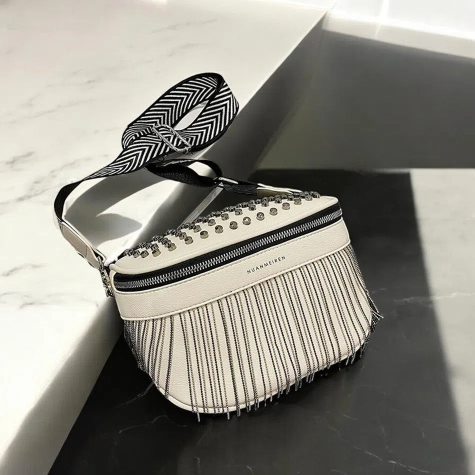 Bolso Riñonera con Flecos