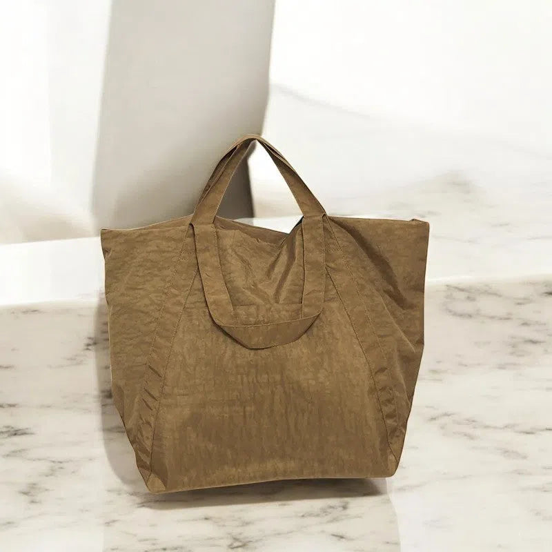 Bolso Shopper Oversize de Nylon Básico