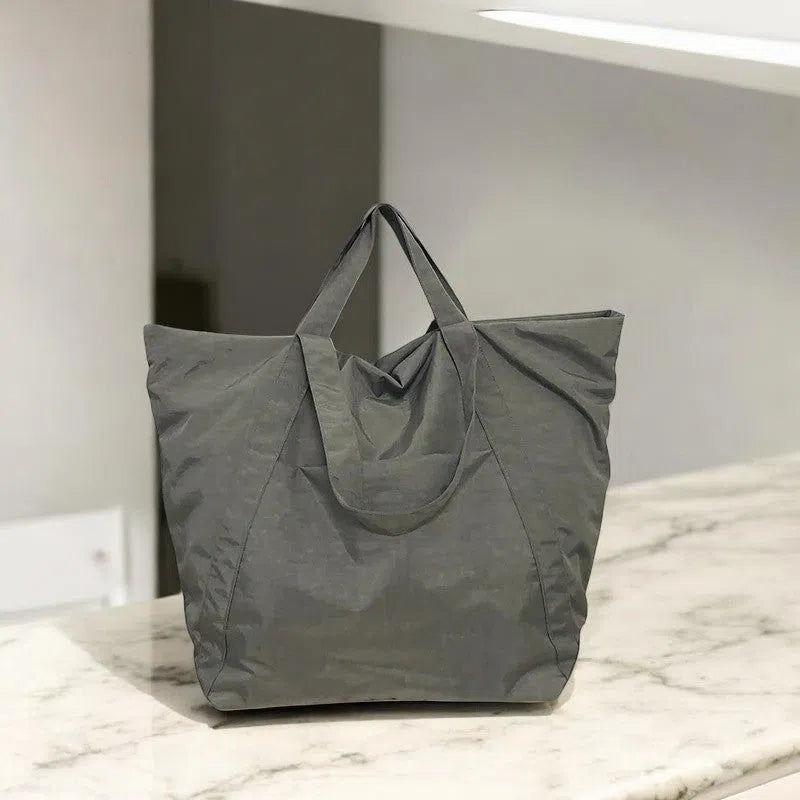Bolso Shopper Oversize de Nylon Básico