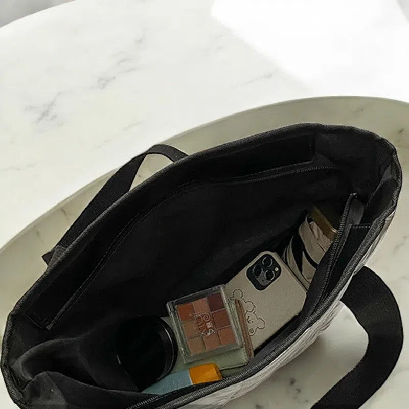 Bolso Shopper de Nylon Acolchado Metálico