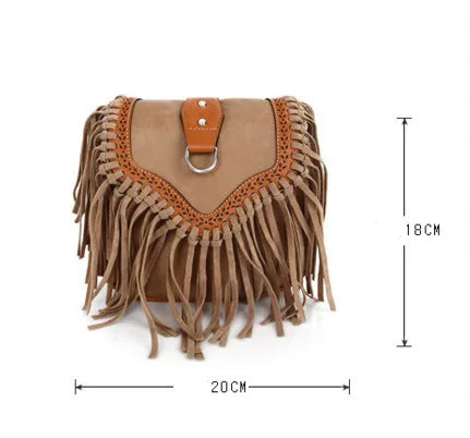 Bolso Boho con Flecos Tipo Saddle – Estilo Bohemio y Versátil