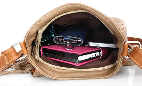 Bolso Boho con Flecos Tipo Saddle – Estilo Bohemio y Versátil