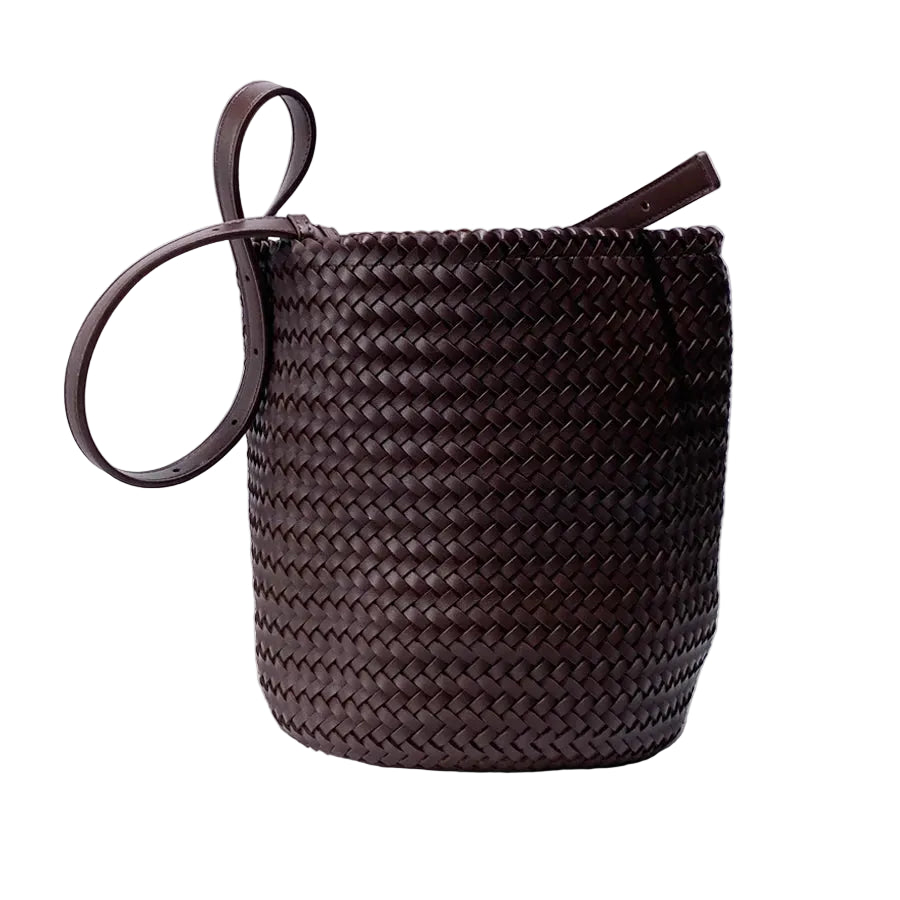 Braided Rattan Bucket Bag – Vintage Artisan Design and Natural Luxury
