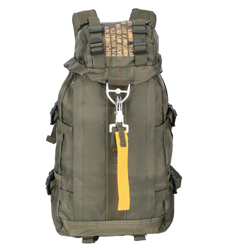 Mochila Outdoor LQARMY de Gran Capacidad – Resistencia Táctica y Estilo Aventurero
