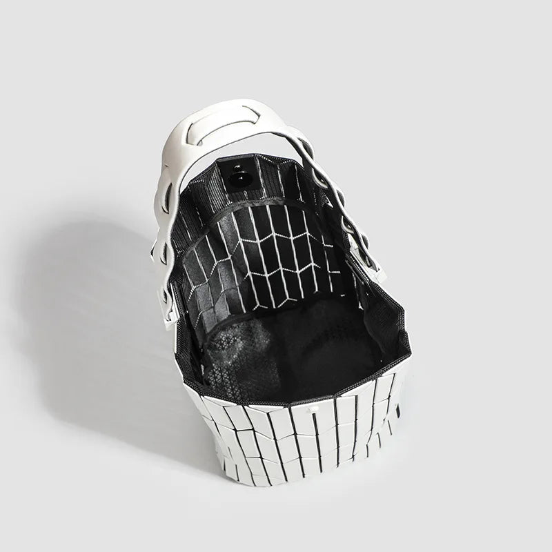 Bolso Bucket Geométrico PVC – Diseño Niche Moderno y Versátil