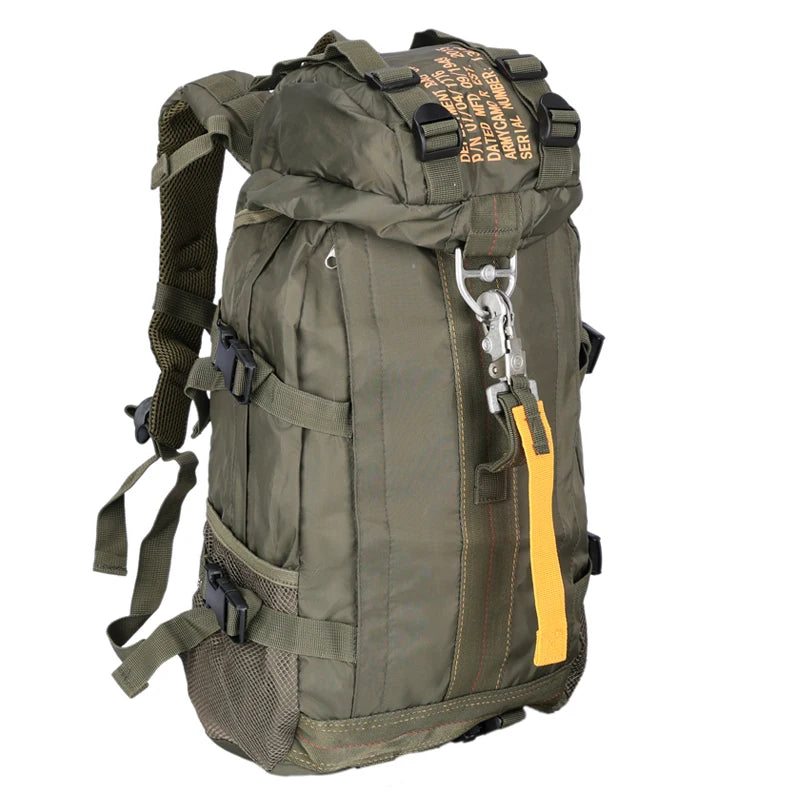 Mochila Outdoor LQARMY de Gran Capacidad – Resistencia Táctica y Estilo Aventurero