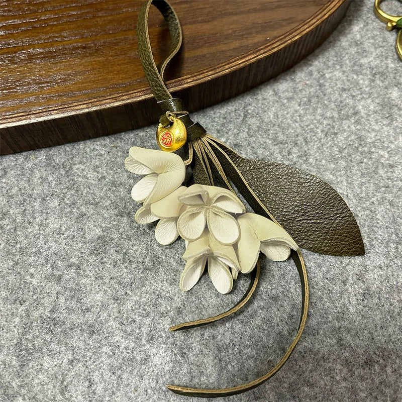 Leather Flower Charm for Handbag – Romantic Floral Accessory