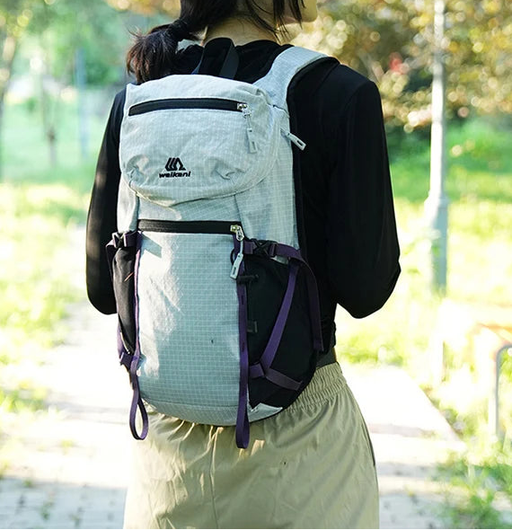 Mochila Outdoor WEIKANI Gris para Senderismo y Trekking – Ligera y Transpirable
