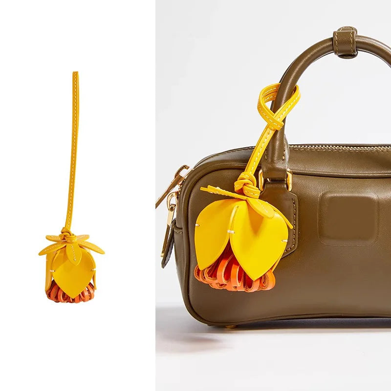 Tulip Charm in Premium Leather – Elegant Floral Handbag Accessory