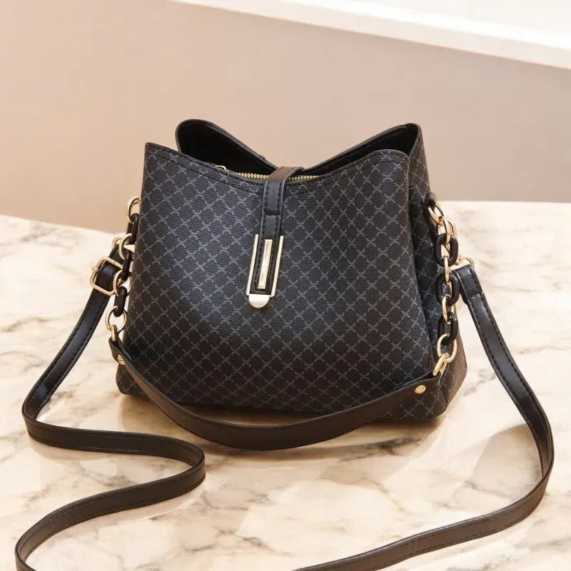 Bolso Bandolera Bucket con Cadena