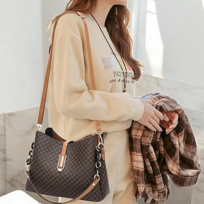 Bolso Bandolera Bucket con Cadena