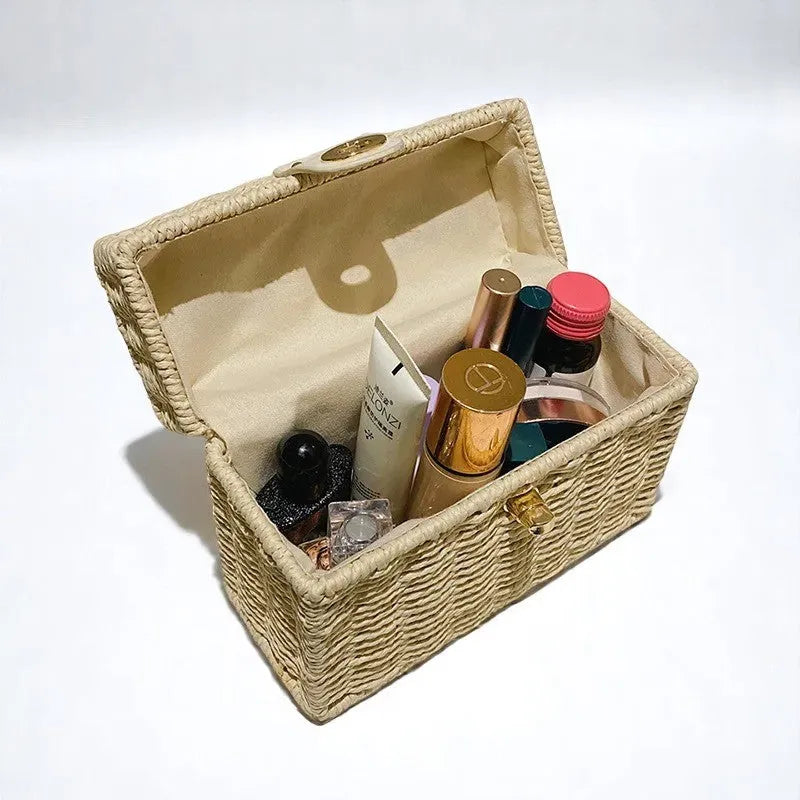 Bolso Caja de Paja con Cadena y Broche