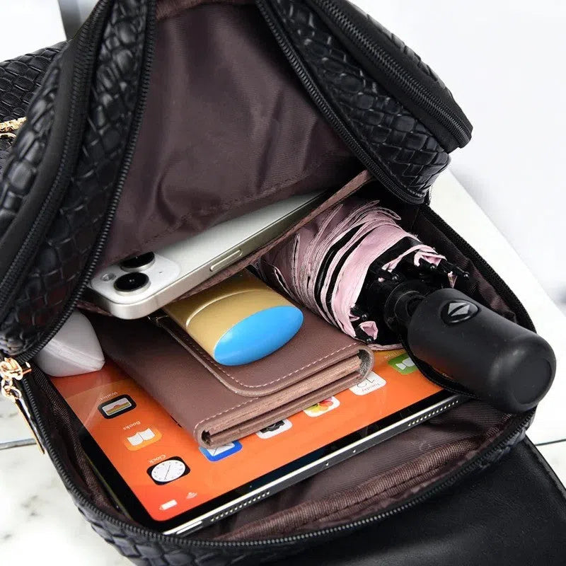 Bolso Mochila Elegante de Cuero Negro