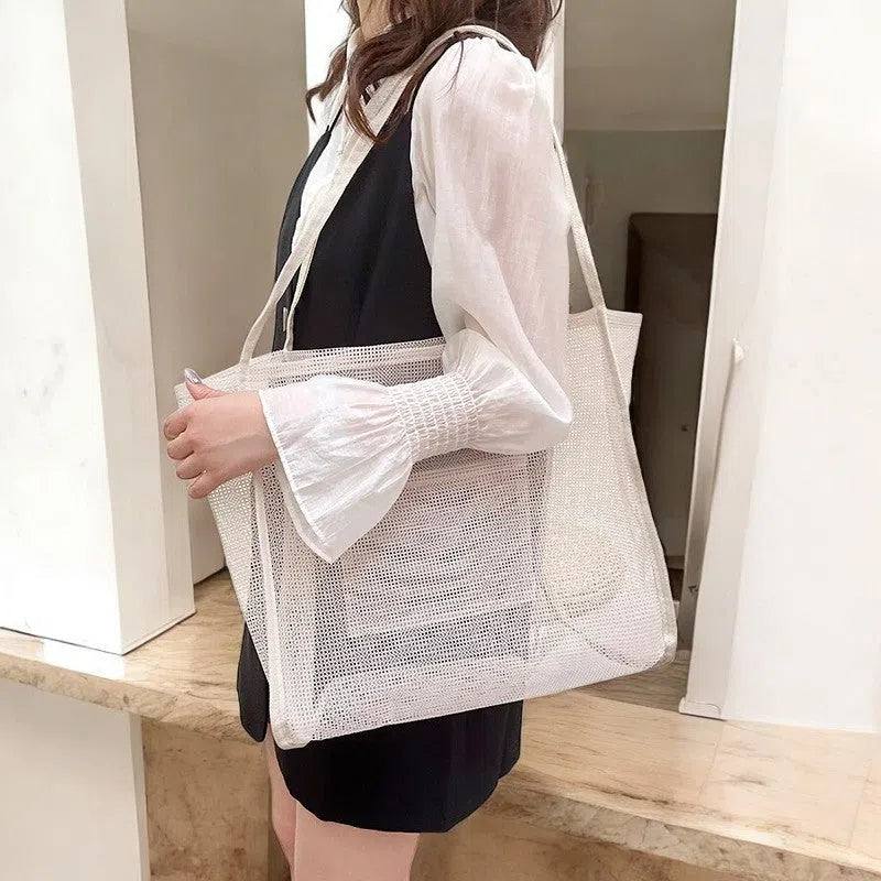 Bolso Playa de Malla con Diseño Ligero y Versátil