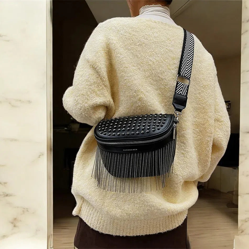 Bolso Riñonera con Flecos