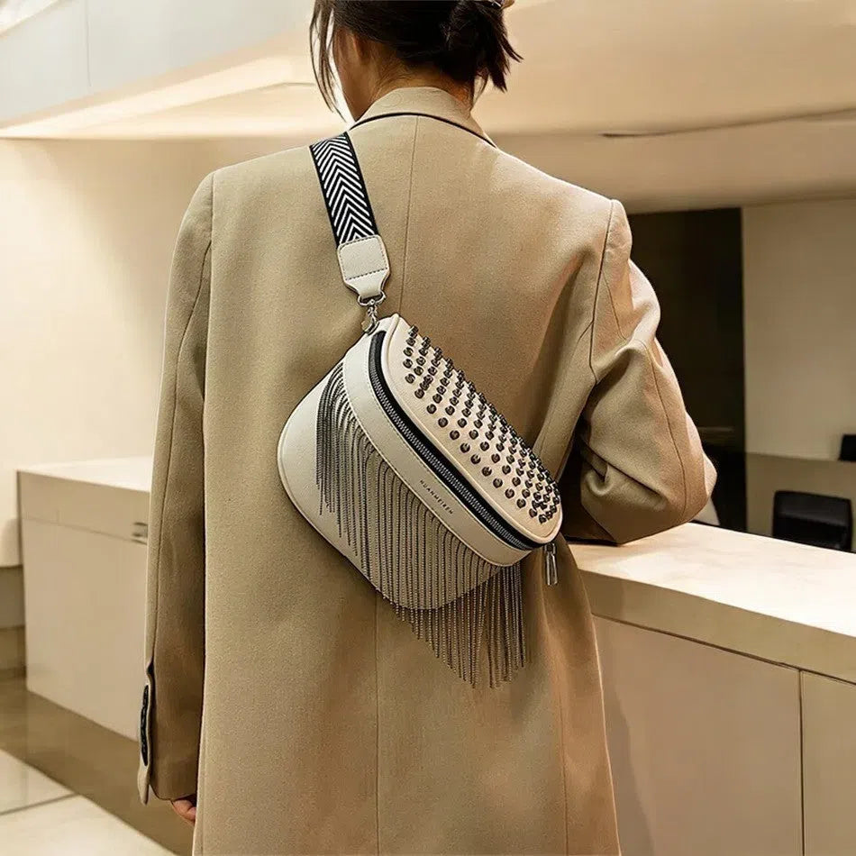 Bolso Riñonera con Flecos