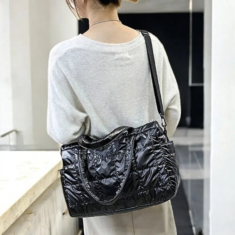 Bolso Shopper Acolchado Nylon Resistente Colores Básicos