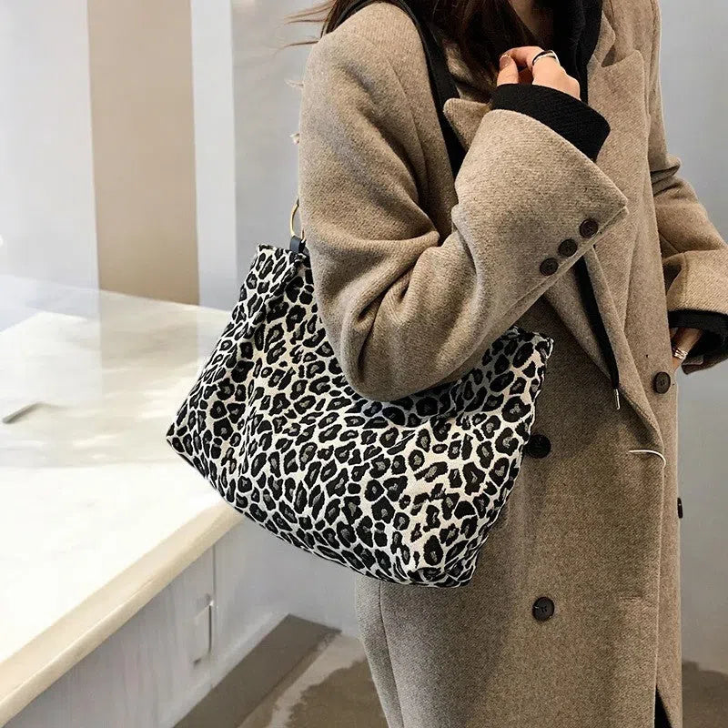 Bolso Shopper Estampado de Leopardo