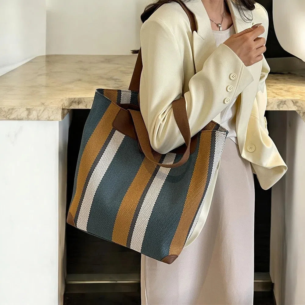 Bolso Shopper Rayas Bucket Tricolor Azul