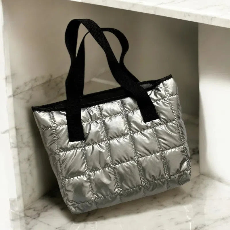 Bolso Shopper de Nylon Acolchado Metálico