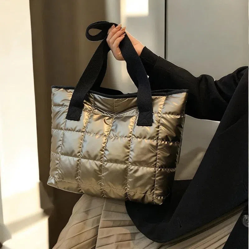 Bolso Shopper de Nylon Acolchado Metálico