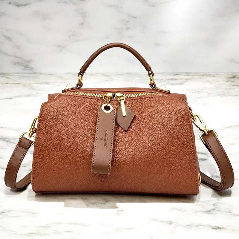 Bolso Tote Bag con Detalles de Cuero Colores Básicos