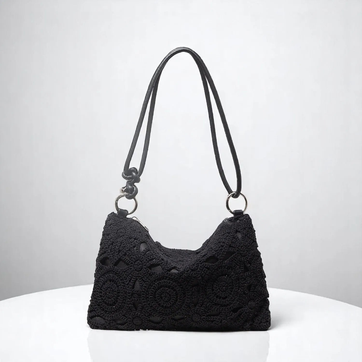 Bolso Tote Negro de Hombro para Mujer – Elegancia, Suavidad y Versatilidad