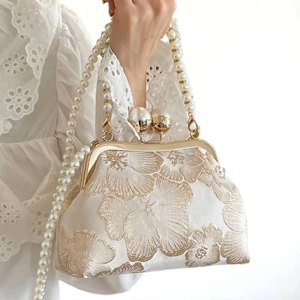 Bolso de Seda Bordado Bandolera: Sofisticación y Lujo en Cada Detalle