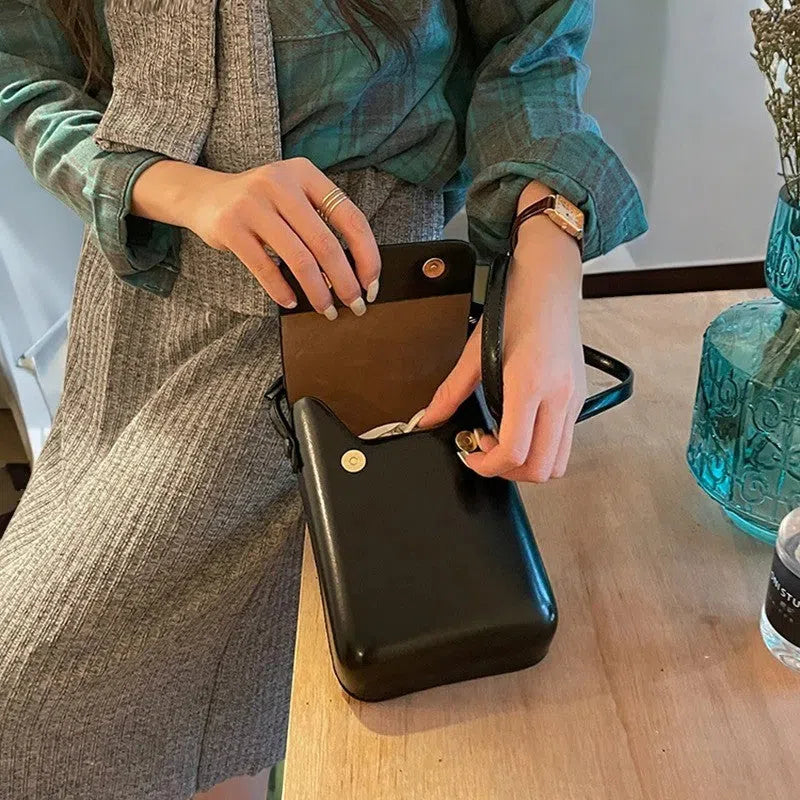 Bolso para Móvil Rígido de Broche