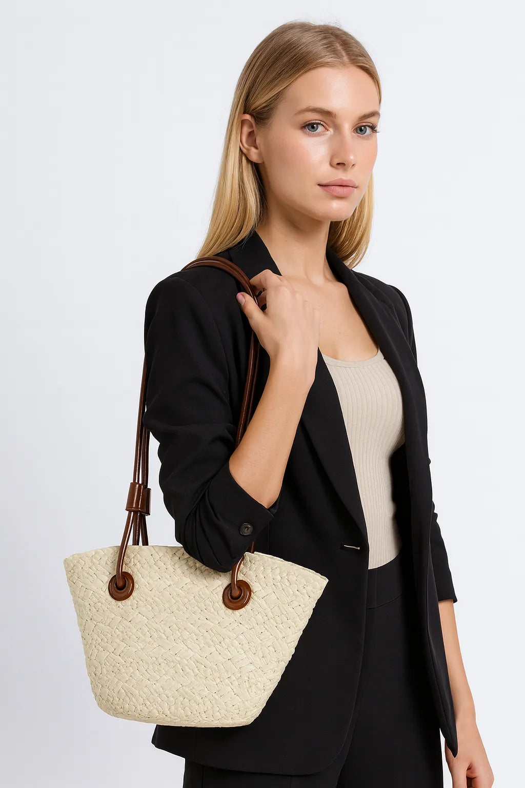 Bolso de Ratán Natural – Elegancia Artesanal y Estilo Boho Chic