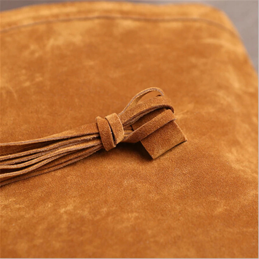 Mochila Fashion de PU con Flecos – Versátil, Chic y Funcional