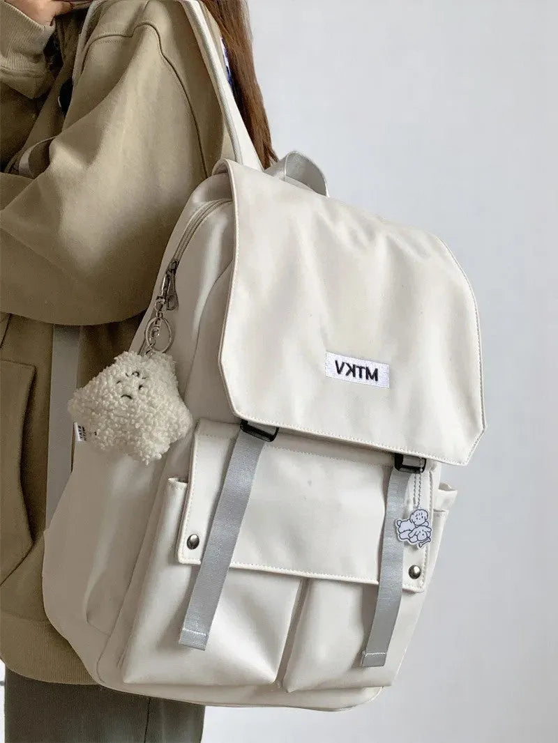 Mochila Impermeable de Alta Capacidad: Estilo y Versatilidad para tu Día a Día