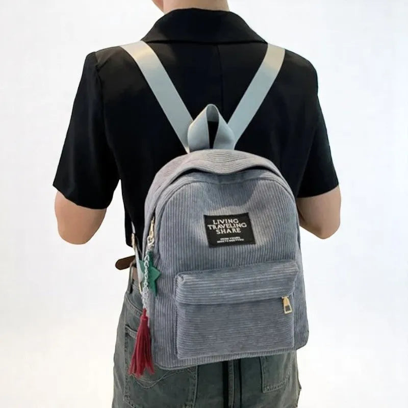 Mochila de Pana Elegante para Mujer – Estilo y Confort en Cada Salida