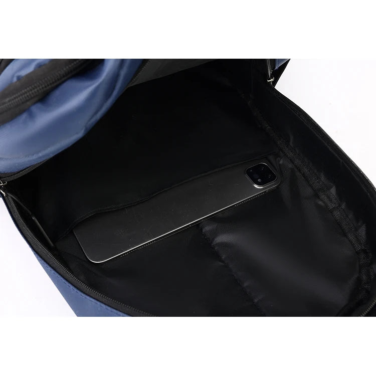 Mochila Business Unisex Azul Oscuro de Nylon – Elegancia Profesional