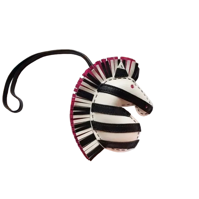 Charm Cabeza Zebra Piel de Oveja – Colgante Artesanal Cosido a Mano