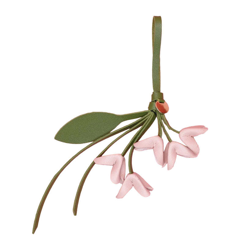 Leather Flower Charm for Handbag – Romantic Floral Accessory 