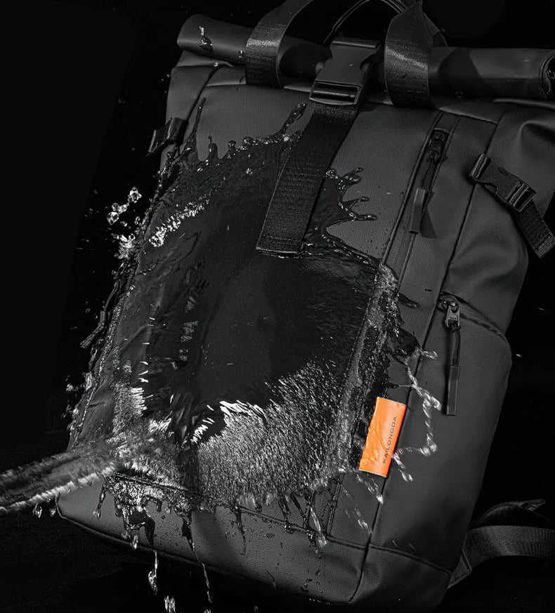 Mochila Casual Unisex Negra Expandible de Nylon – Urbana y Funcional