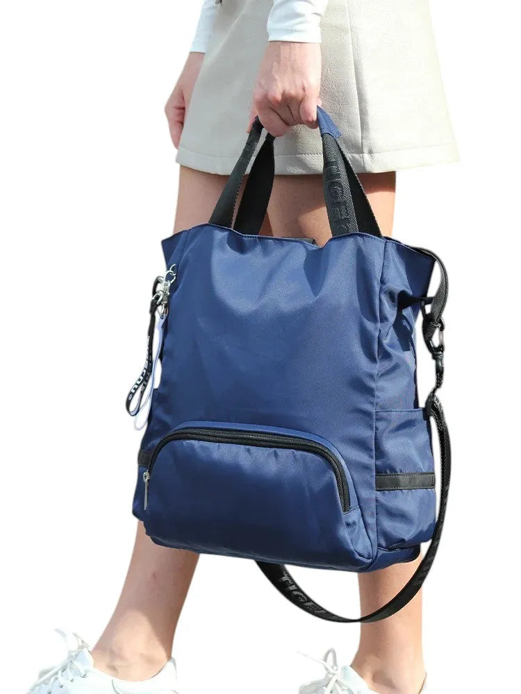 Mochila Fashion de Nylon Ligera – Estilo y Versatilidad para tu Día